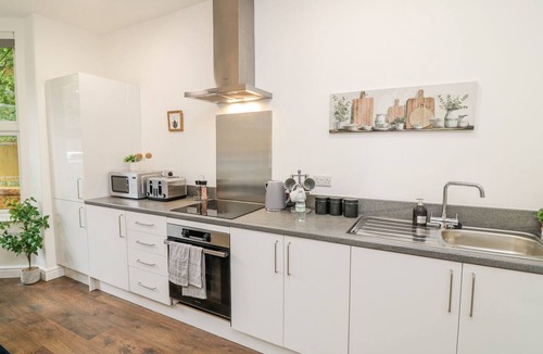 Peterborough Cottage | One