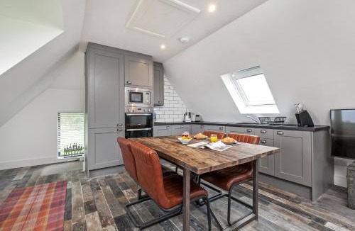 Littleton Apartment | Paddock View