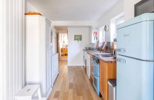 Whitstable House | Painter Cottage