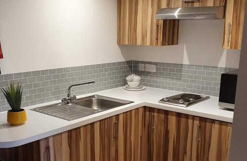 Huddersfield Apartment | Palace Studio Elite self-contained Apartment