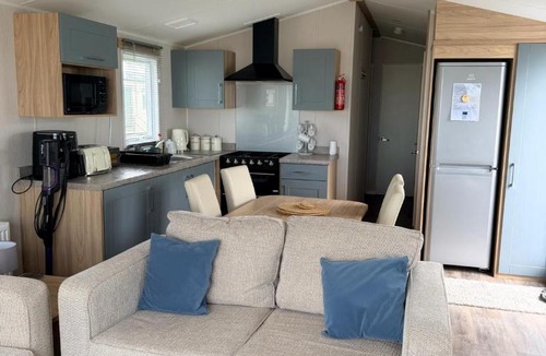 Crimdon Apartment | Park Lane A14
