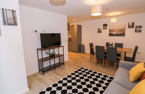 Bordesley Cottage | PARK-VIEW NOOK, family friendly, with a garden in Birmingham