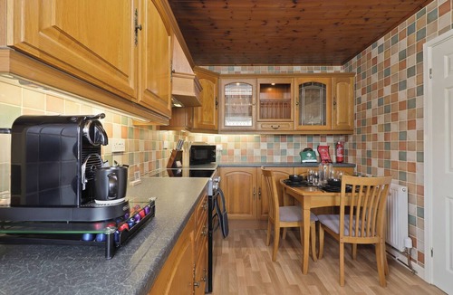 Bramley House | Peaceful 2-Bed Smart Bungalow with Garden
