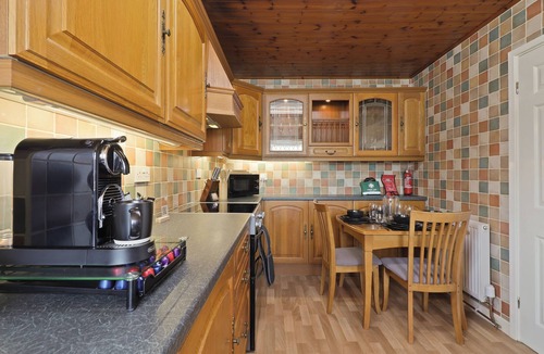 Bramley House | Peaceful 2-Bed Smart Bungalow with Garden