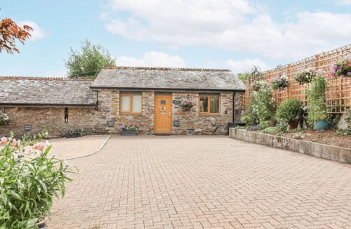 Saltash Cottage | Peaceful Countryside Cottage with Private Garden