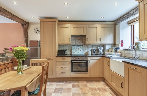 Sparrowpit Cottage | Peacock Cottage