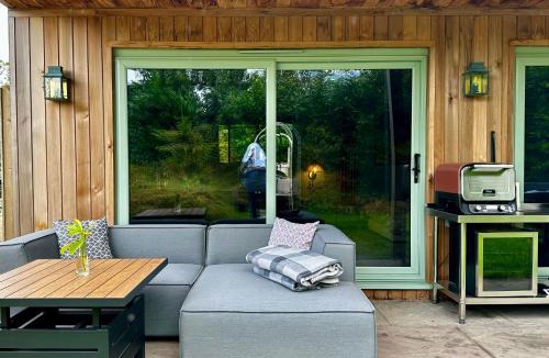 Alport House | Peak District Romantic Retreat Outdoor Japanese Whirlpool bath