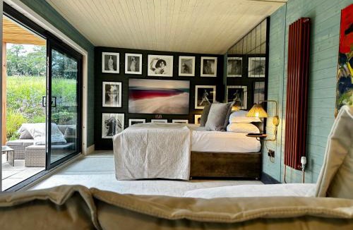 Alport House | Peak District Romantic Retreat Outdoor Japanese Whirlpool bath