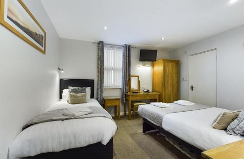 Bispham Apartment | Pearl Suite