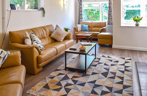 Middleton-on-Sea House | Pebble Cottage
