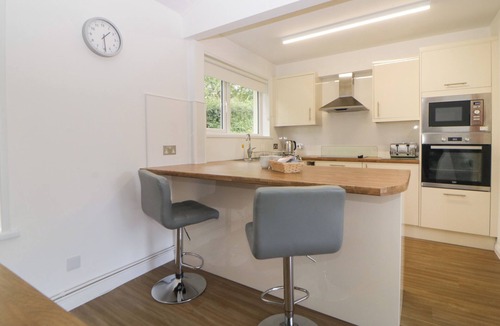Heligan Cottage | PEBBLE & PINE AT HARCOMBE HOUSE, family friendly in Chudleigh
