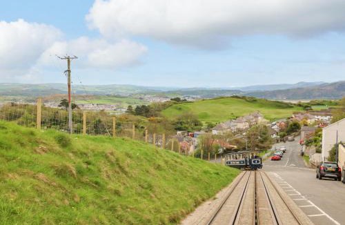 Llandudno House | Pebblestone Cottage