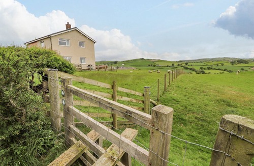 Llannefydd Cottage | Pen Bryn Llan