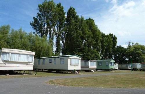 Aldwick House | Penguin Luxury 6 berth caravan