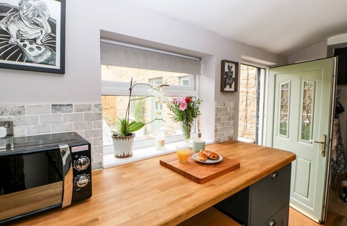 Wolsingham Cottage | PEPPER COTTAGE, pet friendly, with open fire in Wolsingham