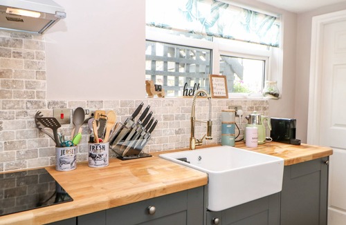 Wolsingham Cottage | PEPPER COTTAGE, pet friendly, with open fire in Wolsingham