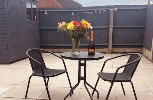 Bilston House | Perfect 3 bedroom home - Contractors & Families