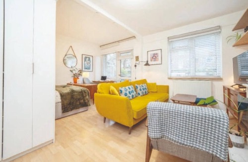 Chiswick Riverside Apartment | Pet Friendly 1bed Studio With Free Parking