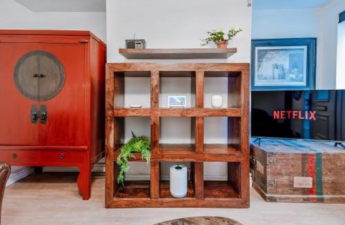 Saint Paul's Apartment | Pet-friendly flat w/garden patio & smart tv