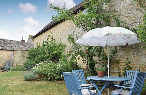 Chadlington Cottage | Picket Piece Cottage