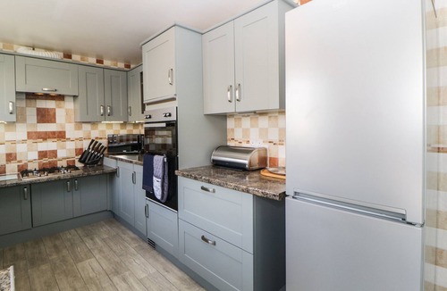 Paignton Cottage | Pier View