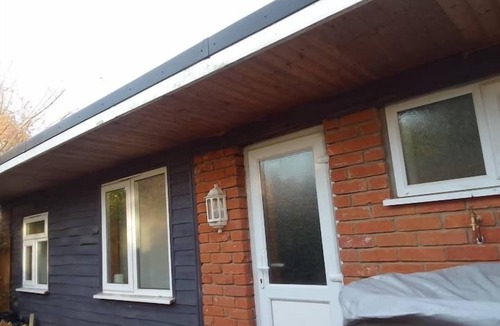 Glastonbury Cabin | Pilgrims of the Goddess - Chalet