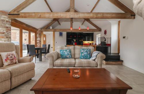 Driffield House | Pillar Barn