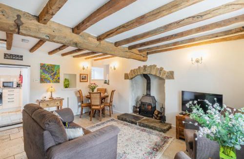 Eyam House | Pine Door