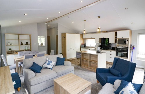 Redruth Cabin | Pinehurst Lodge, St Day