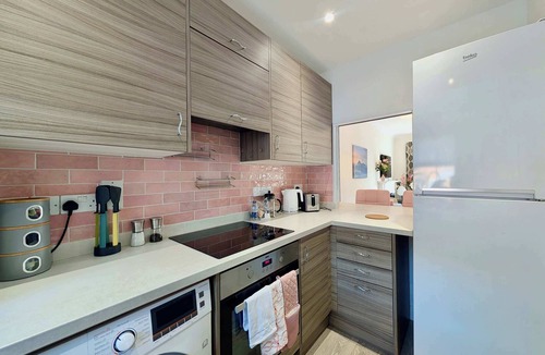 Pinner South House | Pinner Gem: Quiet Home with private garden