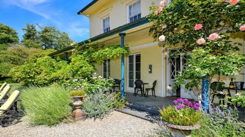 Efailnewydd House | Plas Bodegroes