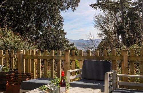 Beaumaris House | Plas Elyn