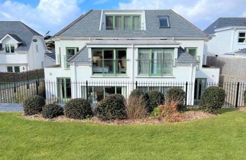 Croyde Apartment | Point View - Award Winning Apartments with Private Parking