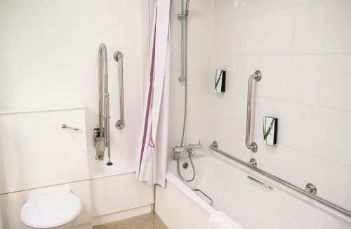Rufford Hotel | Premier Inn Balsall Common - Near Nec