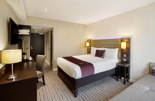 Reading Hotel | Premier Inn Reading Gateway