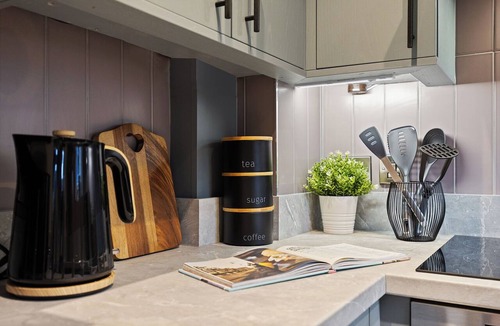 Sheffield Apartment | Premium Studio @ Victoria Court Stay Angels