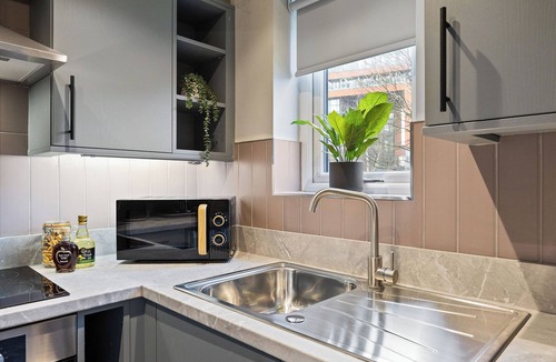 Sheffield Apartment | Premium Studio @ Victoria Court Stay Angels