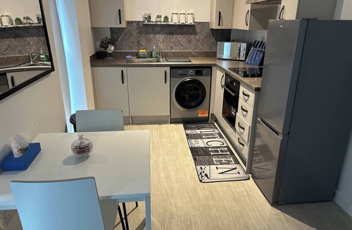 Coventry Apartment | Pristine & Cozy 3 bed 2 Bath Apartment in a Great Location