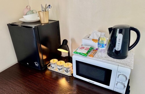 Bloxwich House | Private Double Room Near Birmingham Airport & NEC with Free Parking