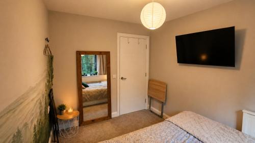 Lisburn House | Private room in shared house at Casa de Charlie