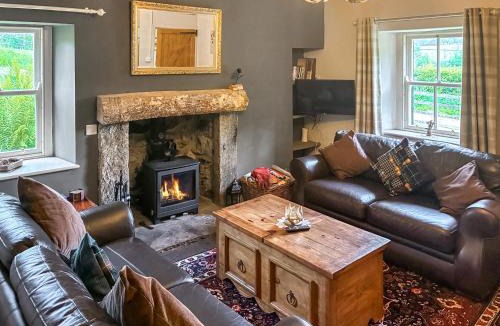 Girvan House | Professors Cottage