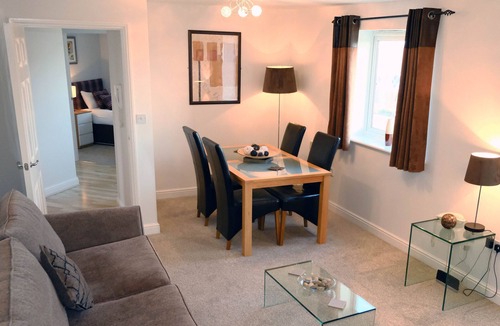 Newcastle-upon-Tyne Apartment | Properties Unique | Regent