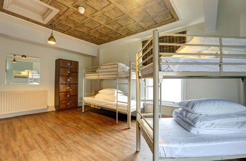 Euston Hostel | Publove @ Exmouth Arms Euston