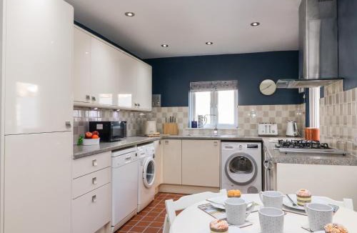 Weymouth House | Quay Cottage