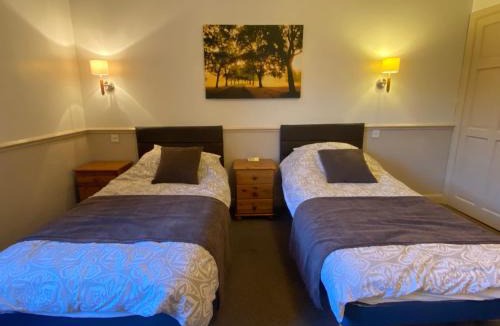 Hillsborough Hotel | Queens Ground