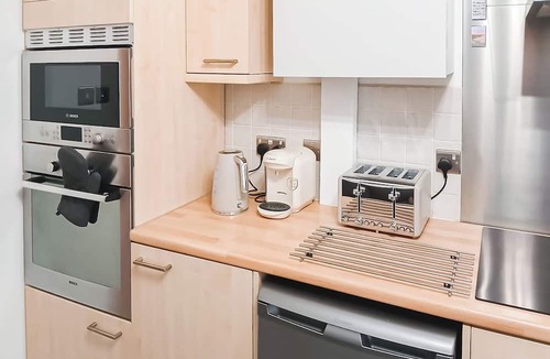 Faversham Apartment | Railmans Rest has the best that Faversham has to offer.