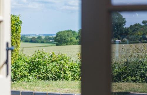 Deal House | Raspberry Cottage by Keepers Cottages