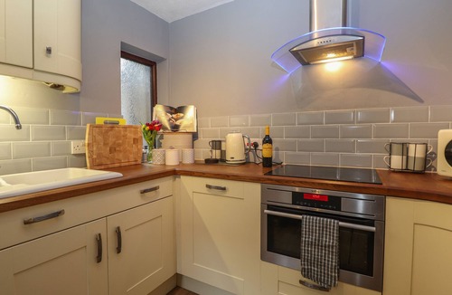 Penrith Cottage | RAYSIDE, pet friendly, character holiday cottage in Stainton, Cumbria