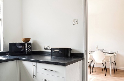 Beverley Cottage | Recently refurbished holiday home just a short walk from the town centre.