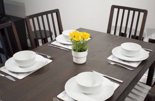 Rotherham Apartment | Recently refurbished apartment near town with parking included